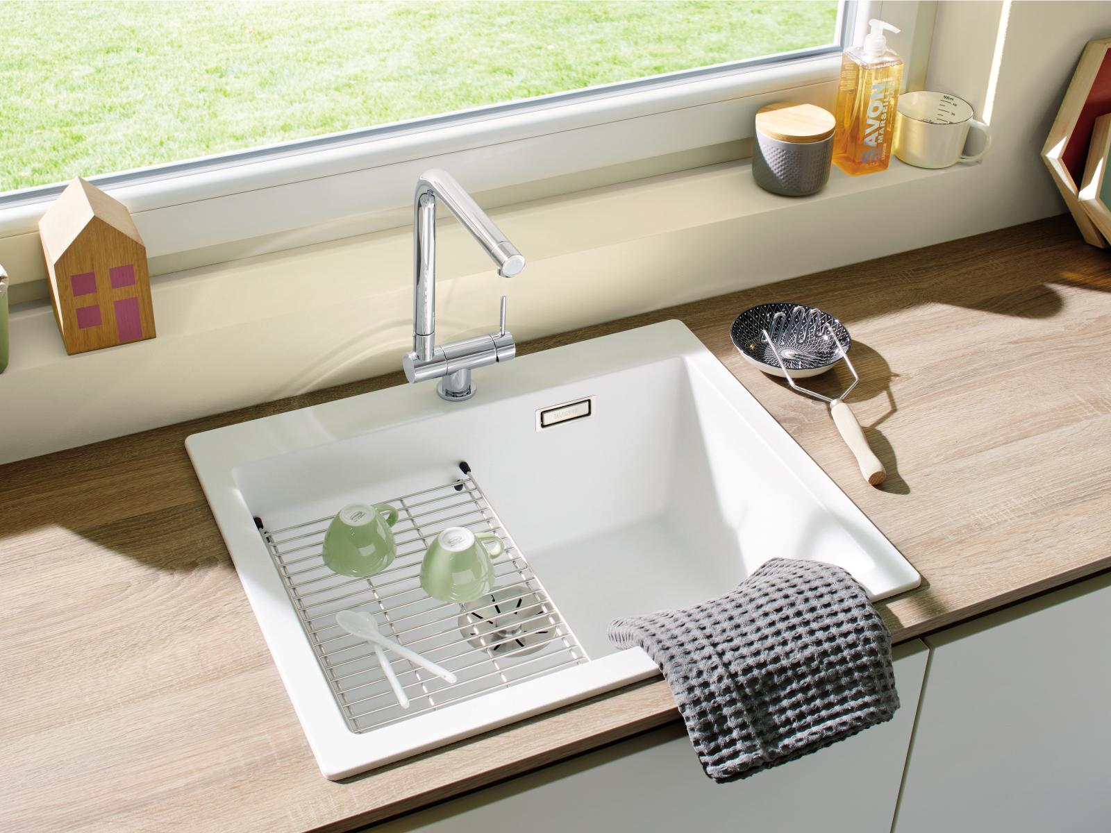 Blanco Vorfensterarmatur Pleon mit Abtropfgitter