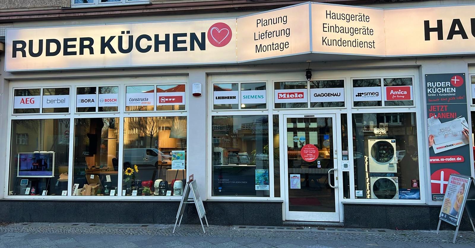Ruder Küchen Berlin Westend außen