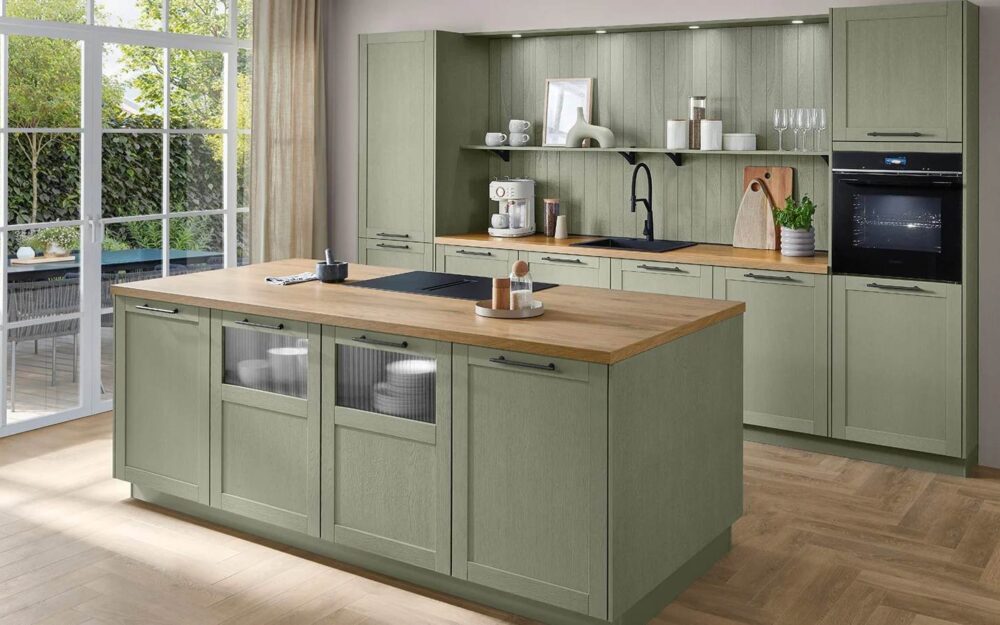 Nobilia Landhaus Inselküche Olive Frame